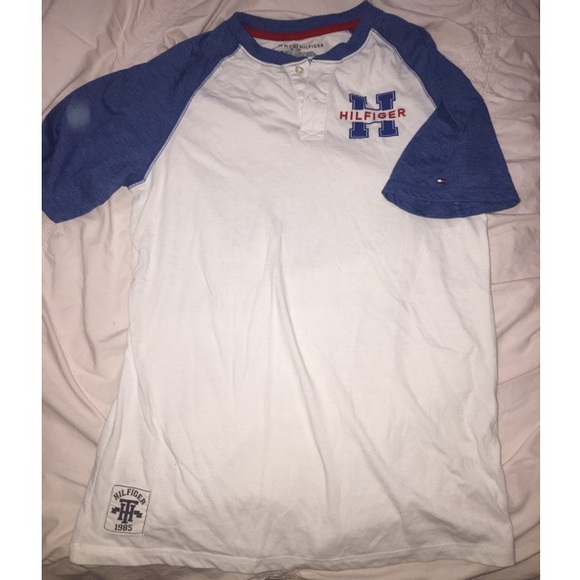tommy hilfiger baseball t shirt